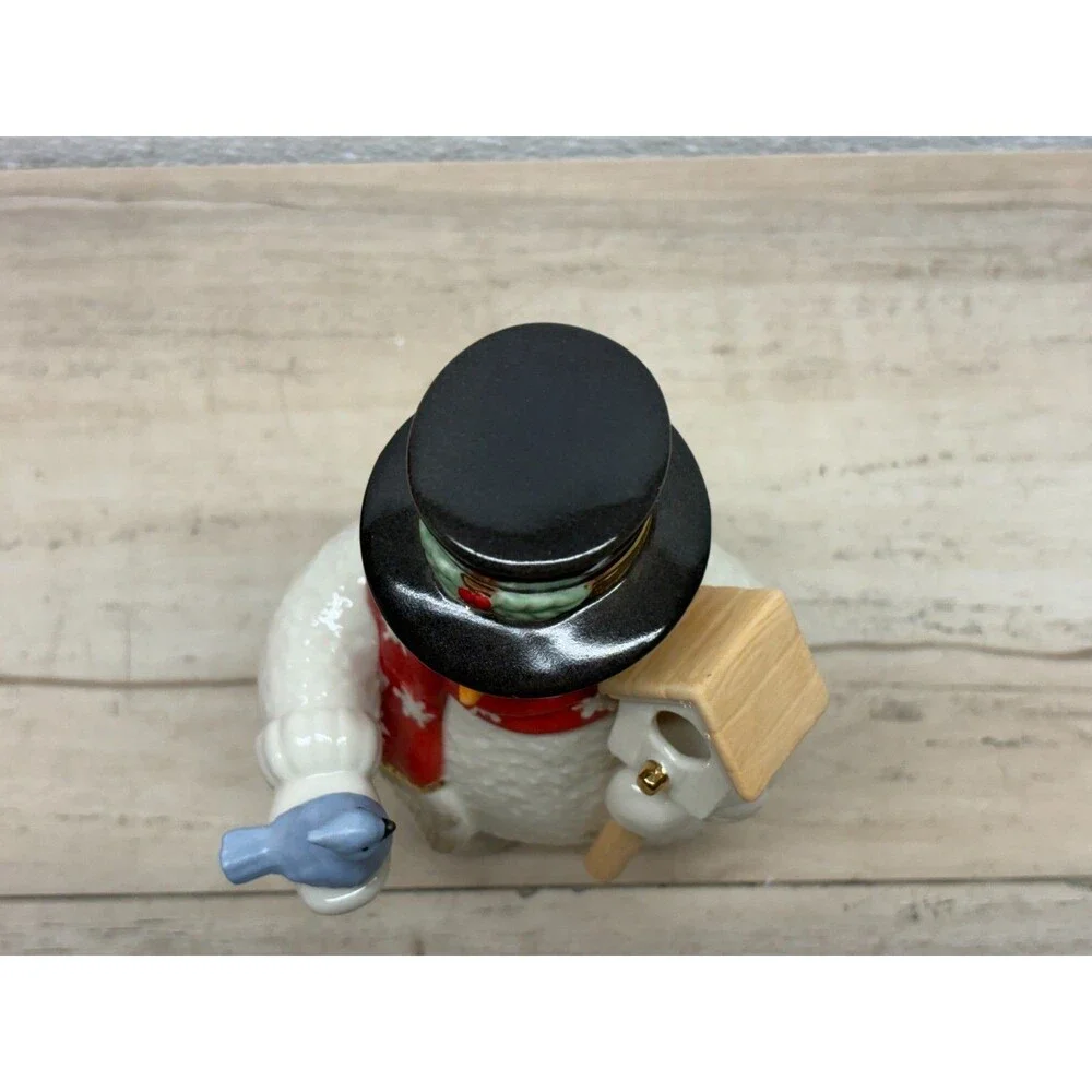 2014 Lenox Annual Snowman Porcelain Figurine